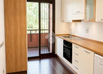 Three-room apartment via dei longobardi, hamlet Milano 3, Basiglio - photo 4