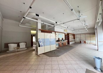 Negozio Via Baracca, Cameri - foto 14
