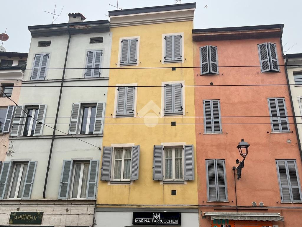 Two-room apartment Strada Massimo D'Azeglio, Parma (neighborhood Oltretorrente) - photo 1
