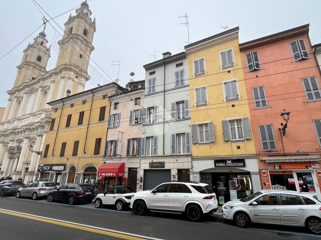 Two-room apartment Strada Massimo D'Azeglio, Parma (neighborhood Oltretorrente) - photo 2