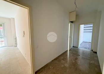 Three-room apartment Via Lorenzo Perosi, Milano (neighborhood Lorenteggio) - photo 13