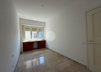 Three-room apartment Via Lorenzo Perosi, Milano (neighborhood Lorenteggio) - photo 30