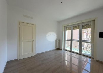 Three-room apartment Via Lorenzo Perosi, Milano (neighborhood Lorenteggio) - photo 36