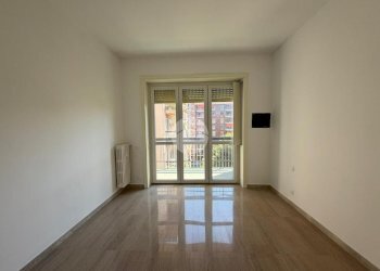 Three-room apartment Via Lorenzo Perosi, Milano (neighborhood Lorenteggio) - photo 37