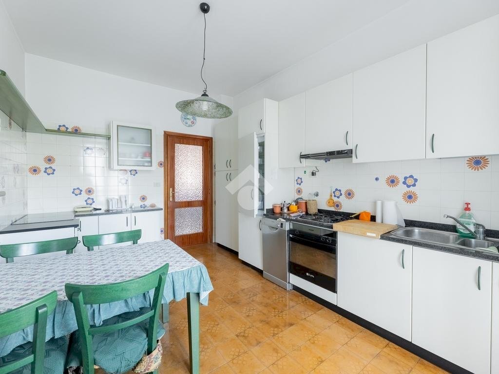 Three-room apartment Via Alfonso Ogliaro, Torino (neighborhood Santa Rita) - photo 1