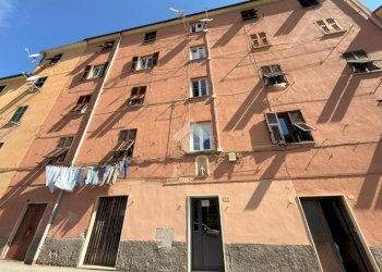 Trilocale Via fabbriche, Genova (zona Voltri) - foto 1