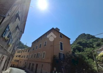 Trilocale Via fabbriche, Genova (zona Voltri) - foto 1