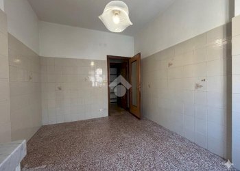 Three-room apartment Via Fereggiano, Genova (neighborhood Quezzi) - photo 8