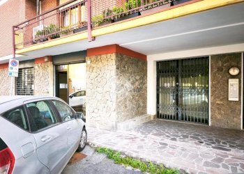 Negozio via Claudio Monteverdi, Modena (zona Musicisti) - foto 1