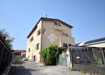 Stabile - Palazzo Via Santa Maria, Cologno Monzese - foto 1