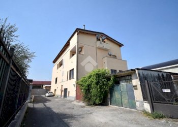 Stabile - Palazzo Via Santa Maria, Cologno Monzese - foto 4