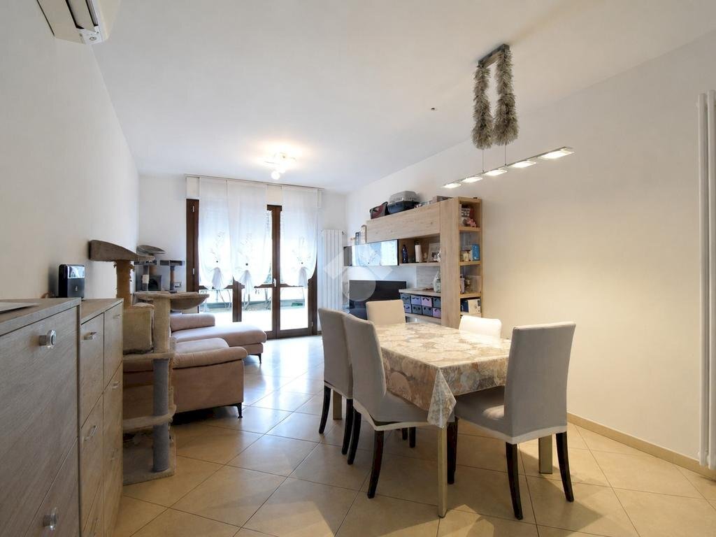 Three-room apartment Via Umberto Giordano, Cologno Monzese - photo 2