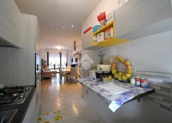 Three-room apartment Via Umberto Giordano, Cologno Monzese - photo 16