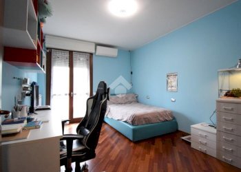 Three-room apartment Via Umberto Giordano, Cologno Monzese - photo 18