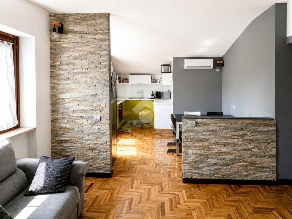 Portion of a house Via verbano, Cormano - photo 3