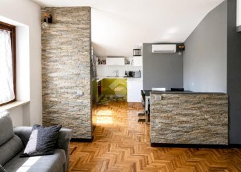 Portion of a house Via verbano, Cormano - photo 3