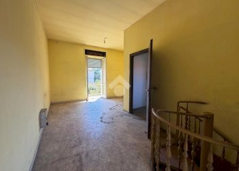 Rustic Piazza S. Martino, Grezzago - photo 8