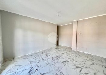 Three-room apartment Corso Laghi, Avigliana - photo 8