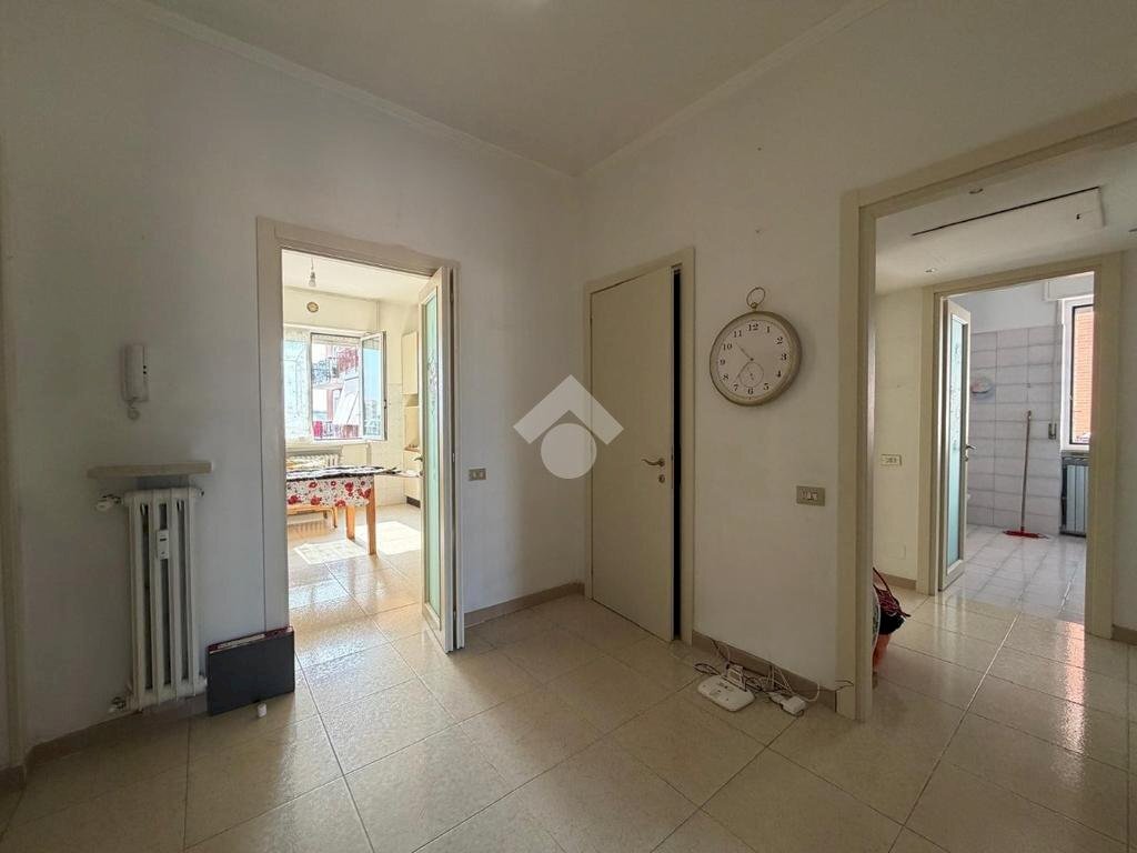 Three-room apartment Via Antonio Canova, Garbagnate Milanese - photo 3
