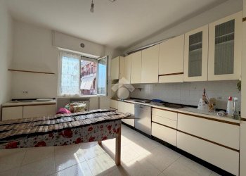 Three-room apartment Via Antonio Canova, Garbagnate Milanese - photo 4
