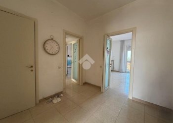 Three-room apartment Via Antonio Canova, Garbagnate Milanese - photo 7