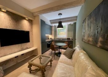SOGGIORNO - Three-room apartment via San Petronio Vecchio, Bologna (neighborhood Santo Stefano) - photo 9