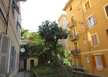 Bilocale Via Francesco Sivori, 2B, Genova (zona Castelletto) - foto 23
