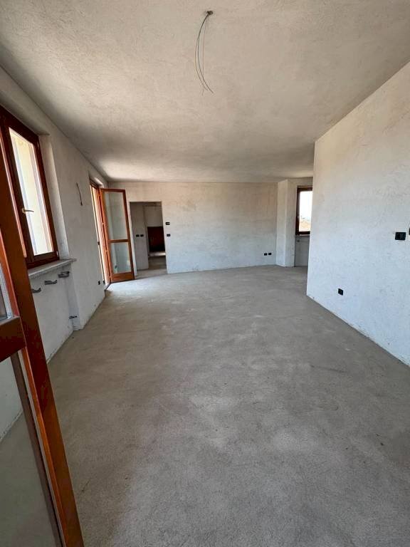 Trilocale via Vincenzo Peirone, Rocca de' Baldi - foto 3