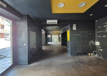 Foto 3 - Commercial Premises via Roma, Montoro - photo 3