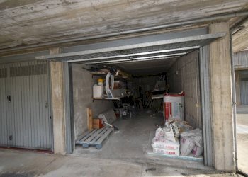 Foto 5 - Box Via Buonarroti
 
33, Bernareggio - foto 5