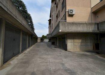 Foto 10 - Box Via Buonarroti
 
33, Bernareggio - foto 10