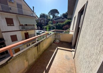 Foto 3 - Three-room apartment Via Assisi
 
20, Folignano - photo 3