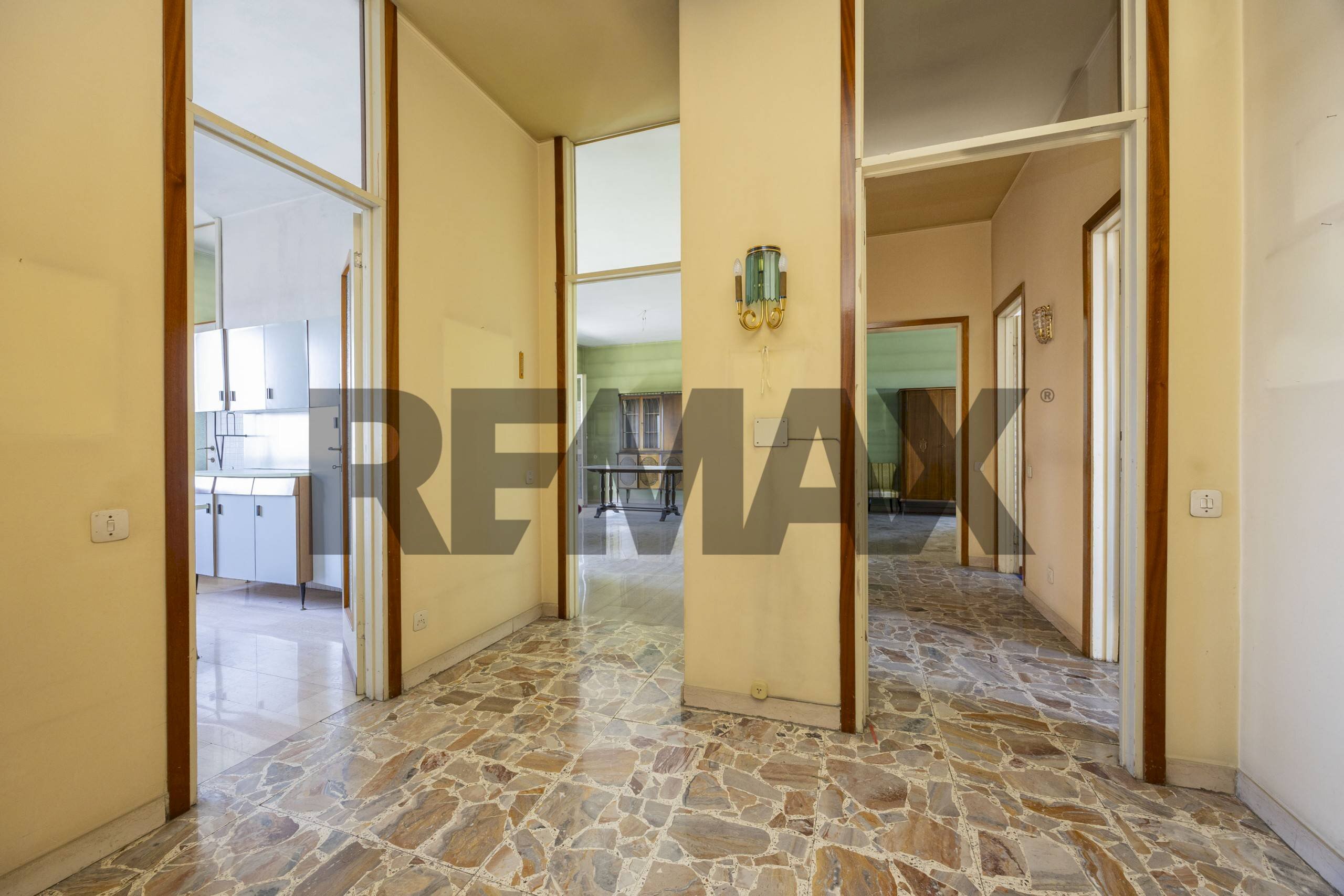 Hall / corridoio - Trilocale Piazza Sant'Eusebio
5, Agrate Brianza - foto 2
