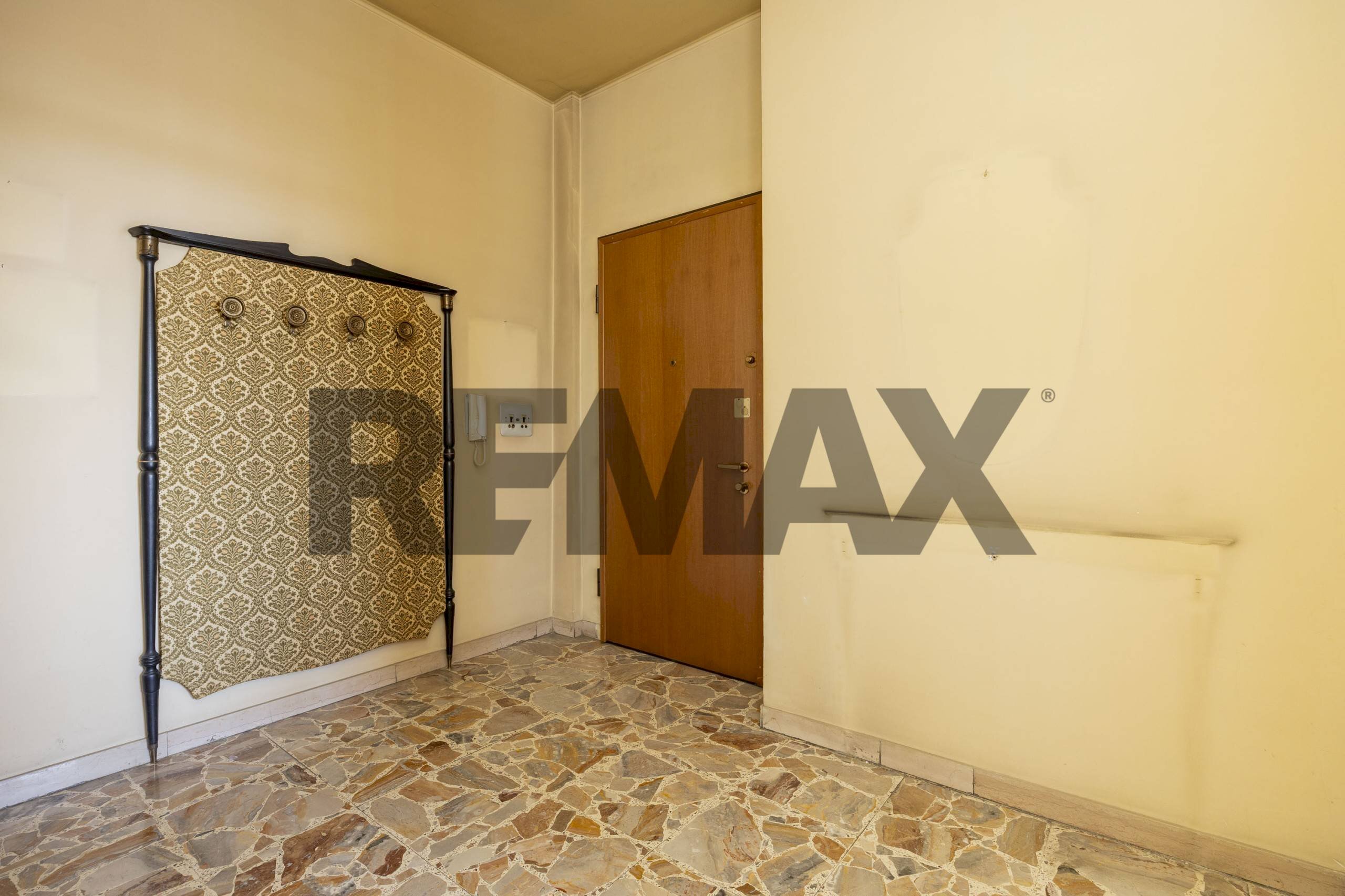 Stanza vuota - Trilocale Piazza Sant'Eusebio
5, Agrate Brianza - foto 3