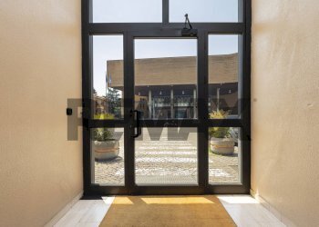 Ricezione / Lobby - Trilocale Piazza Sant'Eusebio
 
5, Agrate Brianza - foto 29