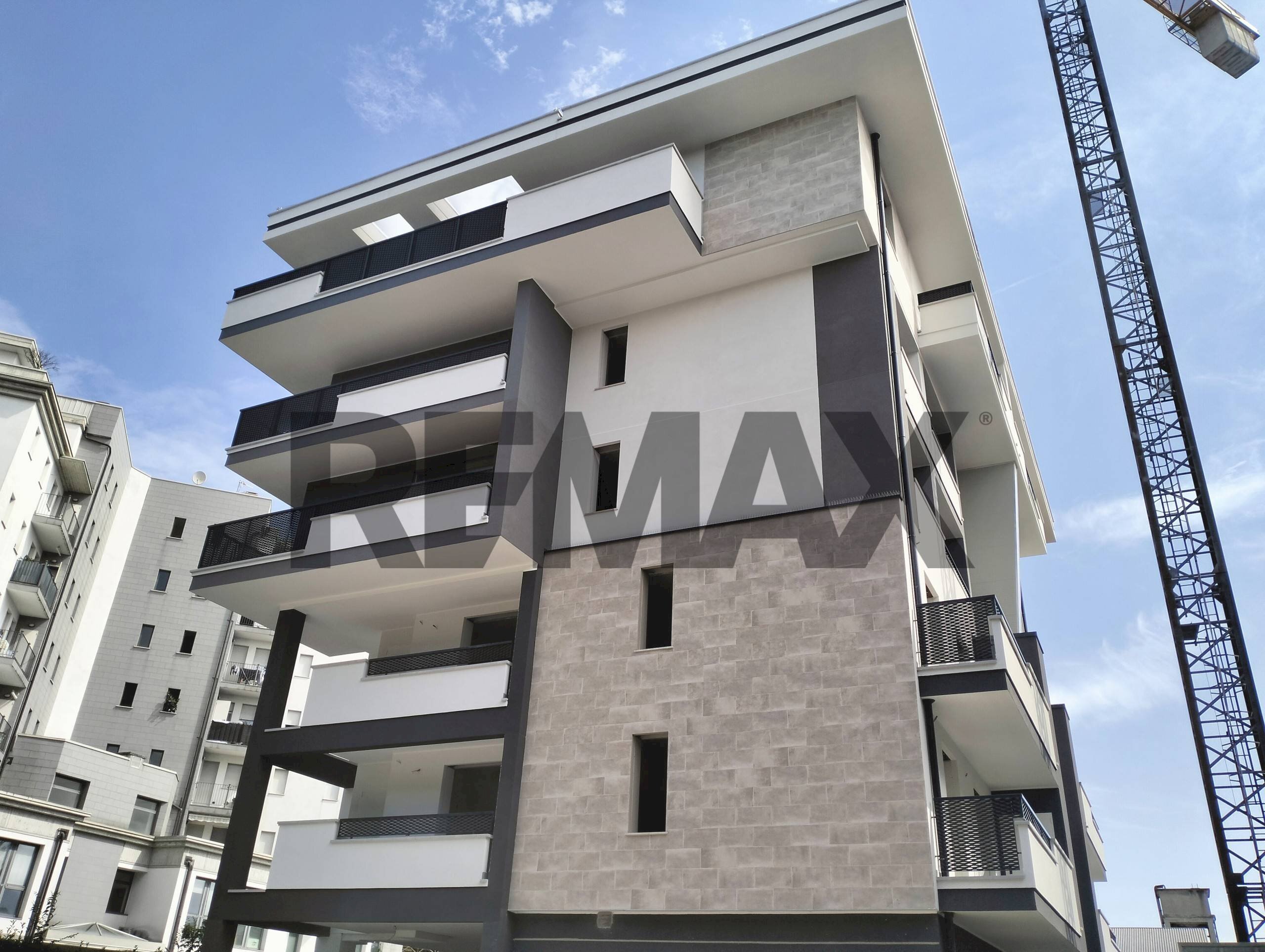 Edificio all\'aperto - Three-room apartment Via Curioni
 
10, Gallarate - photo 1