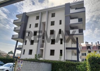 Edificio all\'aperto - Three-room apartment Via Curioni
 
10, Gallarate - photo 11
