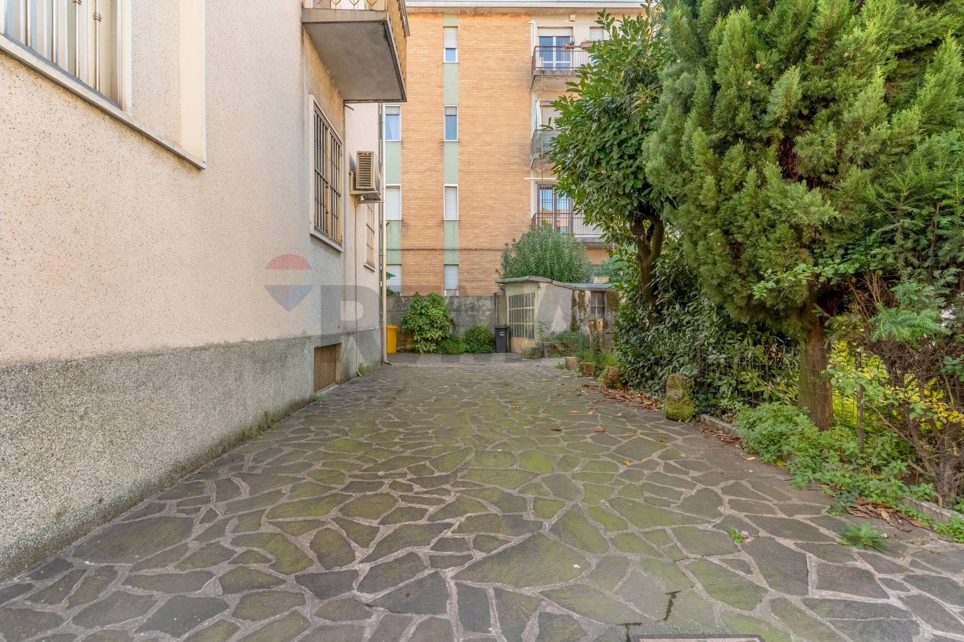 Terrazza - Semi-detached house via Mameli
43, Rho - photo 3