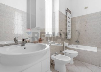 Bagno - Semi-detached house via Mameli
 
43, Rho - photo 14