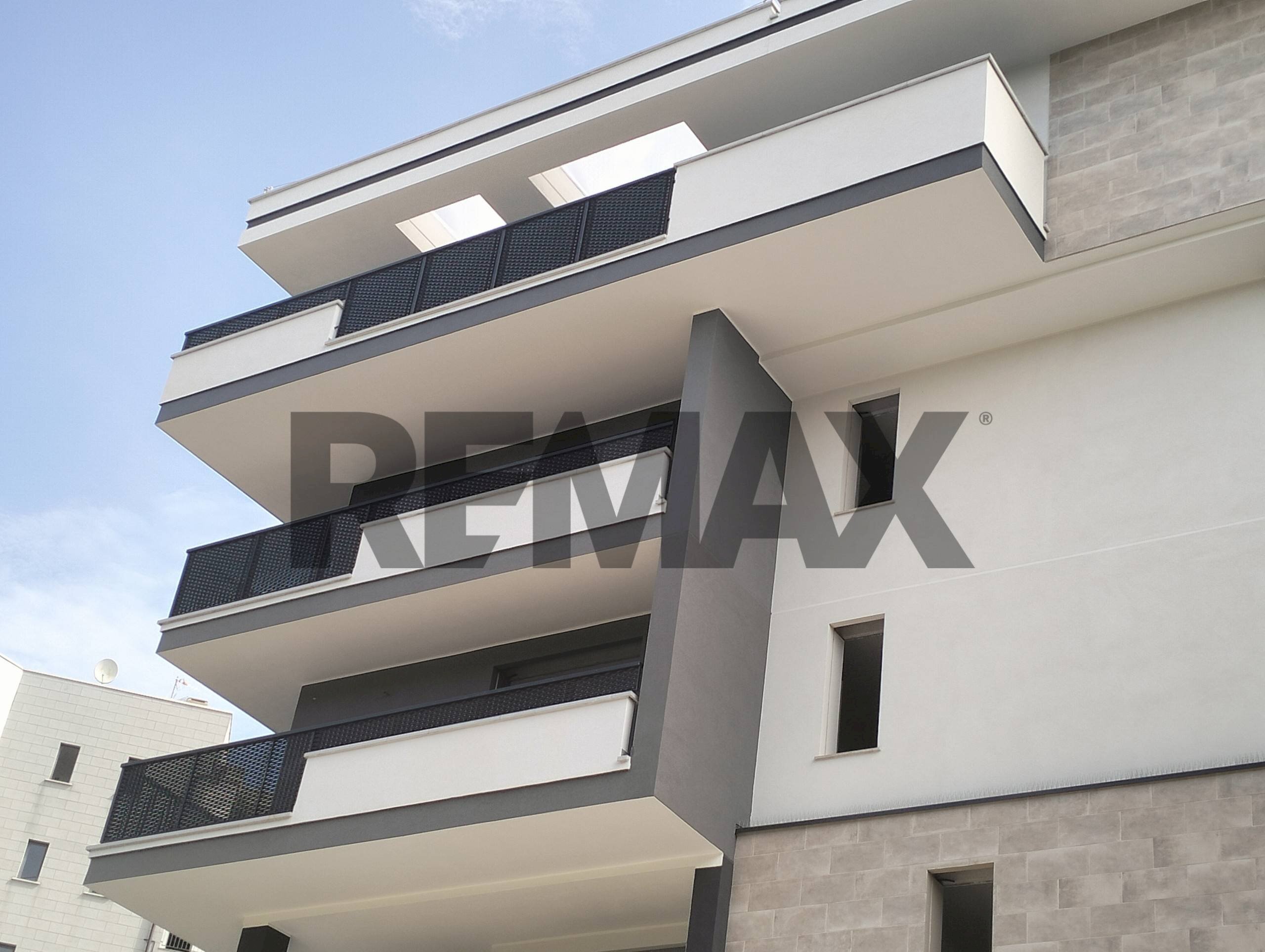 Edificio all\'aperto - Three-room apartment Via Curioni
 
10, Gallarate - photo 1