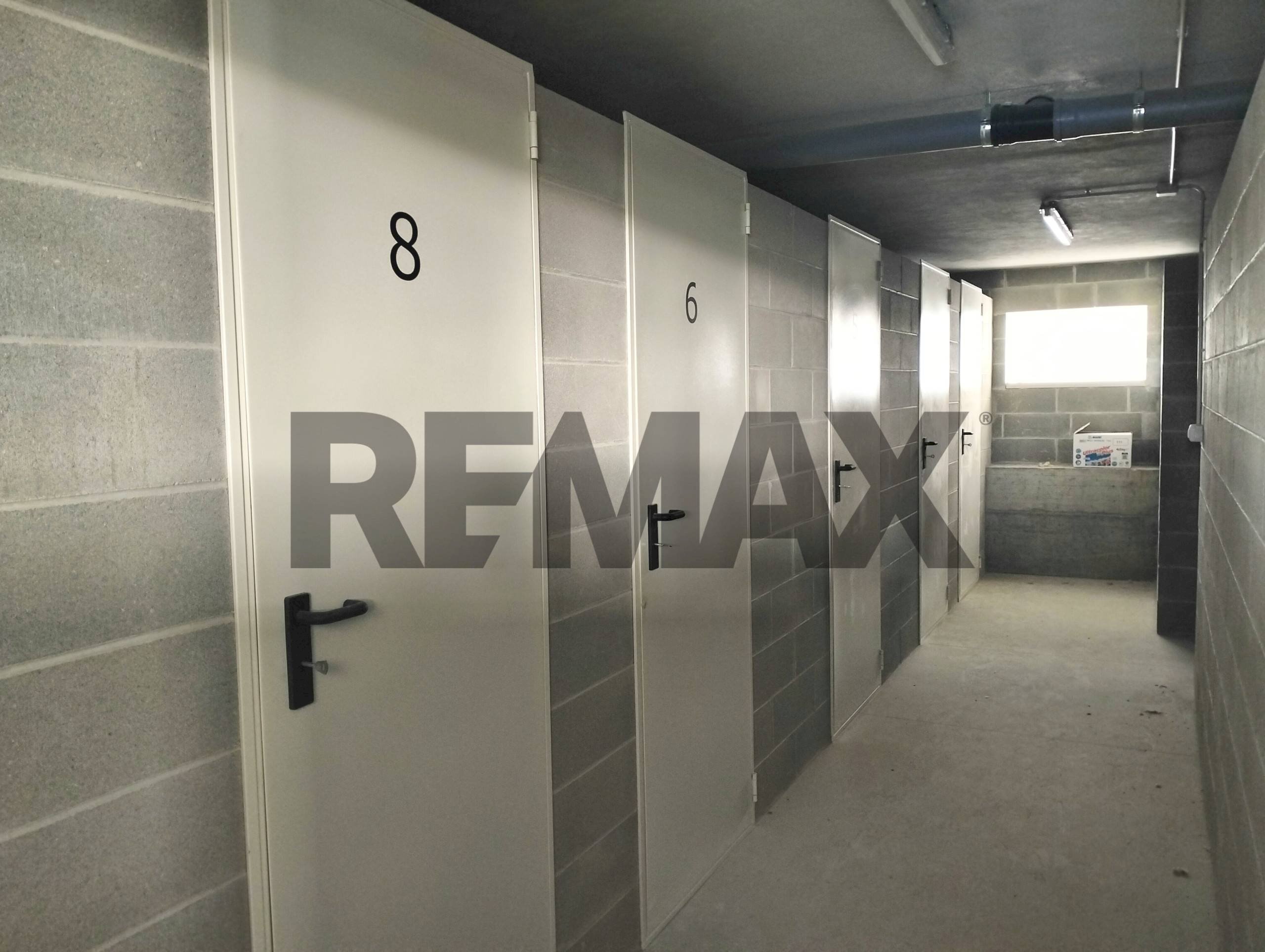Hall / corridoio - Three-room apartment Via Curioni
10, Gallarate - photo 3