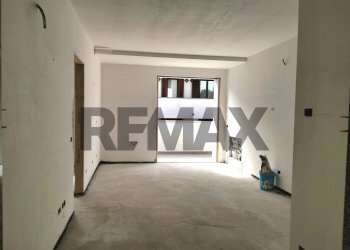 Hall / corridoio - Three-room apartment Via Curioni
 
10, Gallarate - photo 17