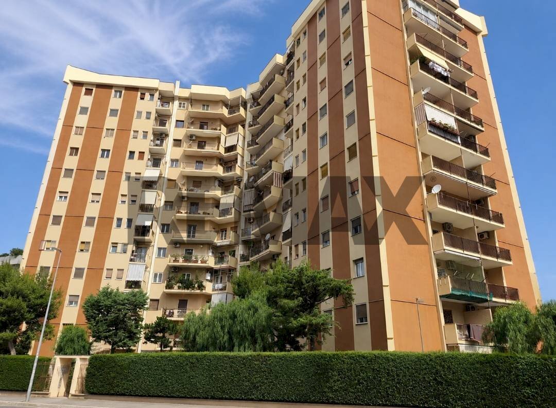 Edificio all\'aperto - Trilocale Via Guido Dorso
30, Bari - foto 2