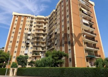 Edificio all\'aperto - Trilocale Via Guido Dorso
 
30, Bari - foto 2