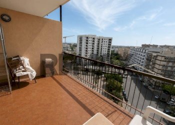 Balcone - Trilocale Via Guido Dorso
 
30, Bari - foto 19