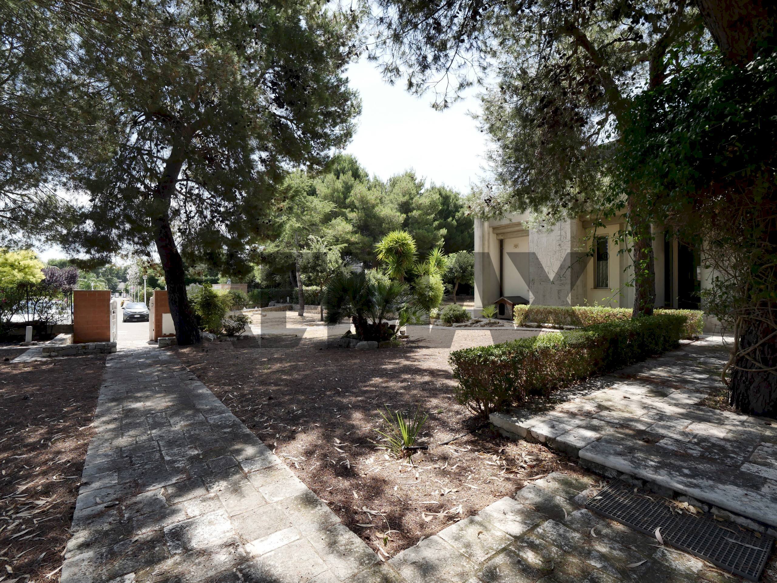 Giardino - Villa Via Dei Gelsomini
 
19, Noicàttaro - photo 2