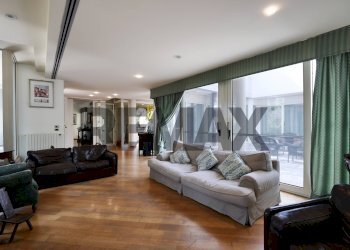 Soggiorno - Villa Via Dei Gelsomini
 
19, Noicàttaro - photo 6