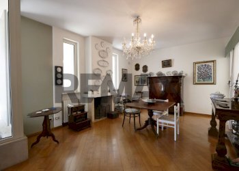 Sala da pranzo - Villa Via Dei Gelsomini
 
19, Noicàttaro - photo 8
