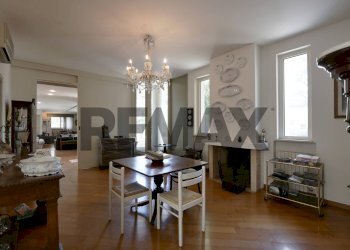 Sala da pranzo - Villa Via Dei Gelsomini
 
19, Noicàttaro - photo 10
