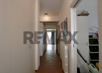 Hall / corridoio - Villa Via Dei Gelsomini
 
19, Noicàttaro - photo 14